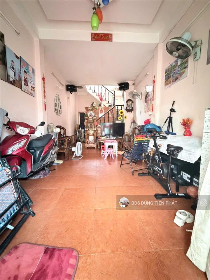 Nhà 4 tầng ba đình, p10 sát hẻm xe hơi thông nhiều hướng