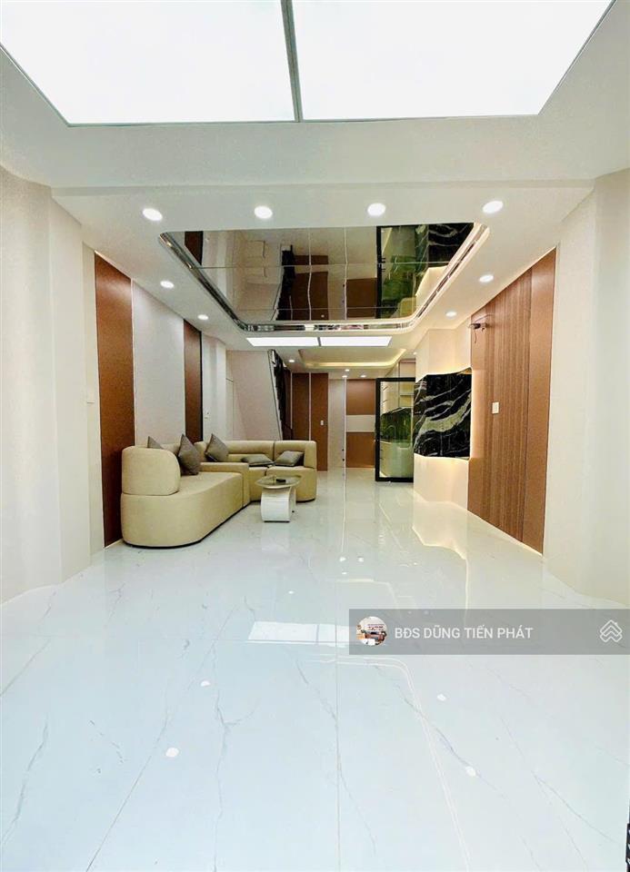 Nhà mới 3 lầu, 5 phòng ngủ phạm thế hiển, p4