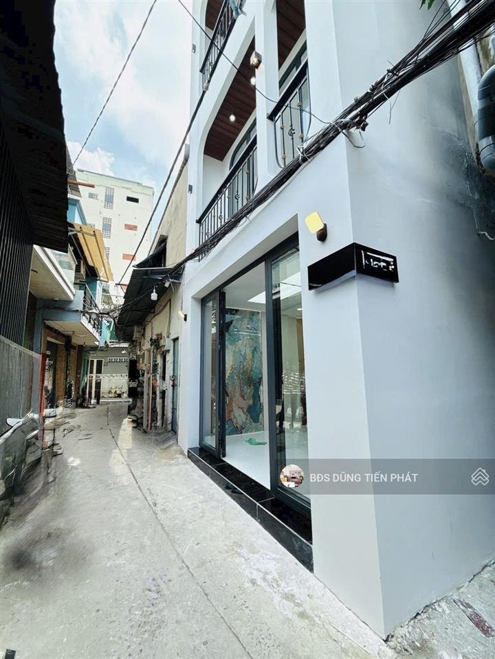 Nhà mới 3 lầu, 5 phòng ngủ phạm thế hiển, p4