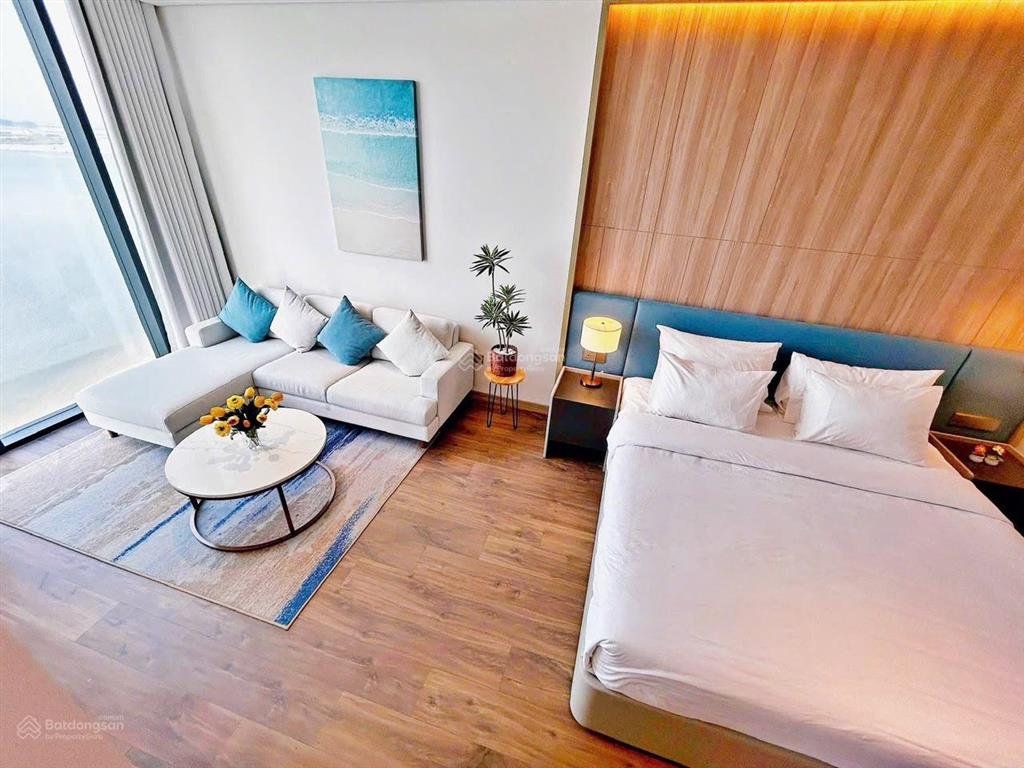 Bán căn hộ khách sạn alacarte hạ long, dt 45,2m2, view đẹp, sổ đỏ