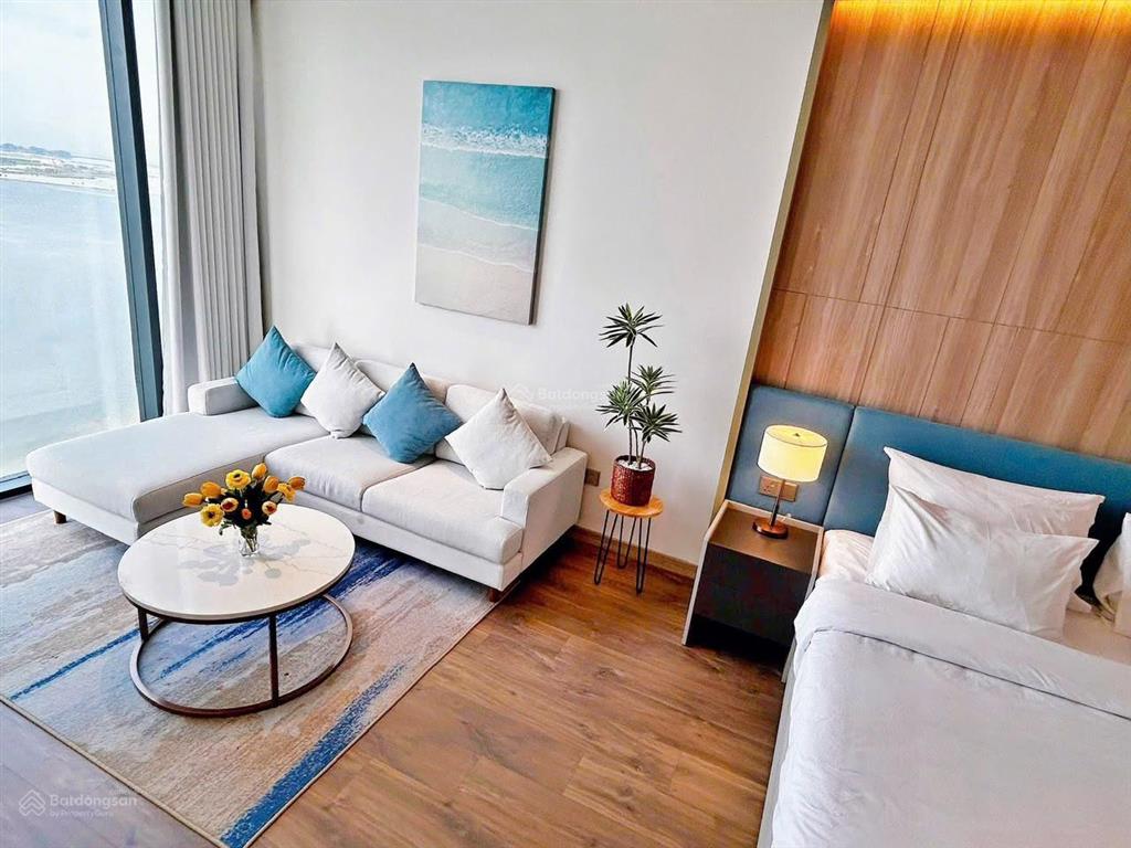 Bán căn hộ khách sạn alacarte hạ long, dt 45,2m2, view đẹp, sổ đỏ