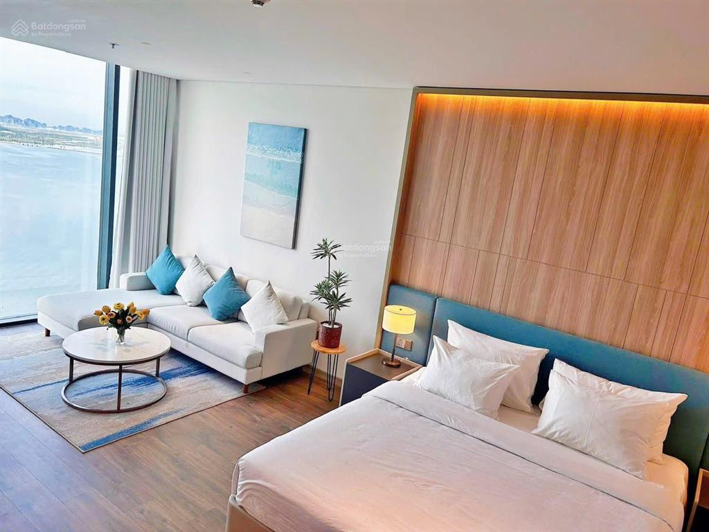 Bán căn hộ khách sạn alacarte hạ long, dt 45,2m2, view đẹp, sổ đỏ
