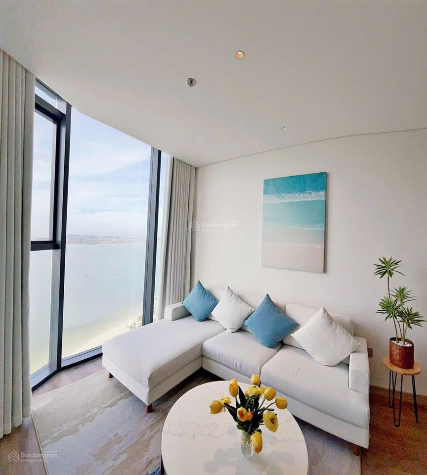 Bán căn hộ khách sạn alacarte hạ long, dt 45,2m2, view đẹp, sổ đỏ
