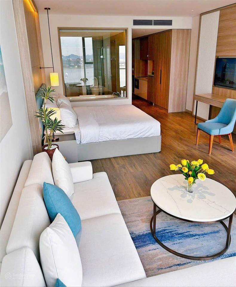 Bán căn hộ khách sạn alacarte hạ long, dt 45,2m2, view đẹp, sổ đỏ