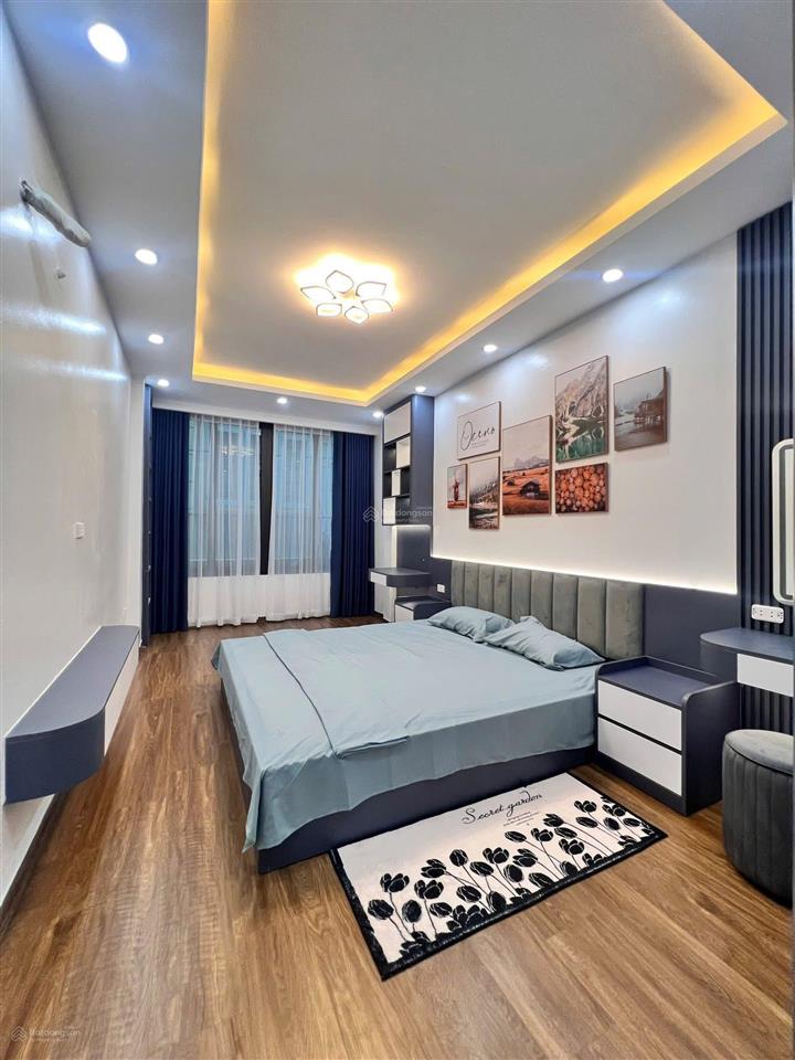 Siêu ngon! hơn 10 tỷ, bán nhà phú thượng, tây hồ  60m2  5 tầng  thang máy  ô tô gần  2 thoáng
