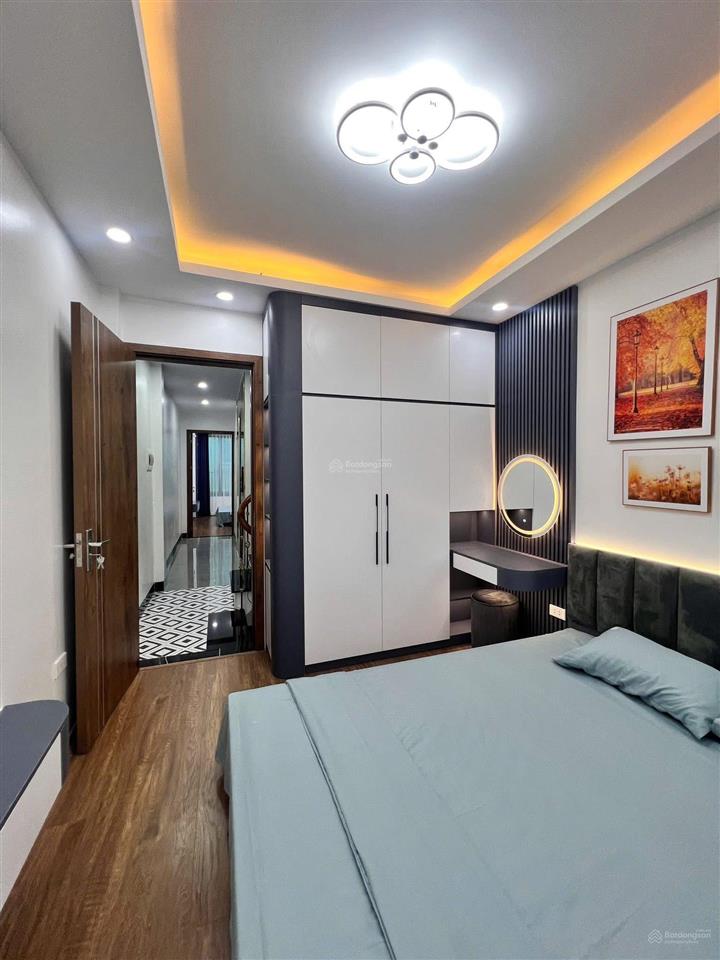 Siêu ngon! hơn 10 tỷ, bán nhà phú thượng, tây hồ  60m2  5 tầng  thang máy  ô tô gần  2 thoáng