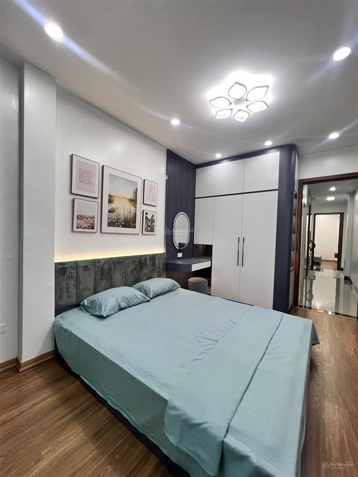 Siêu ngon! hơn 10 tỷ, bán nhà phú thượng, tây hồ  60m2  5 tầng  thang máy  ô tô gần  2 thoáng