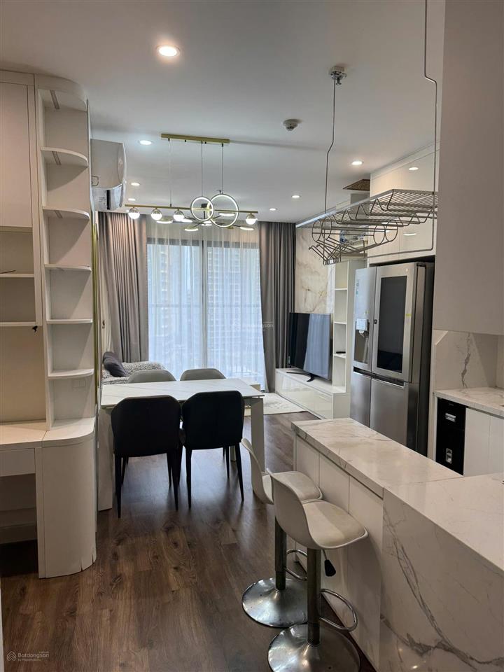 Cho thuê chung cư vinsmart city tây mỗ, căn 2 ngủ  full nội thất  view đẹp  9,5tr/tháng