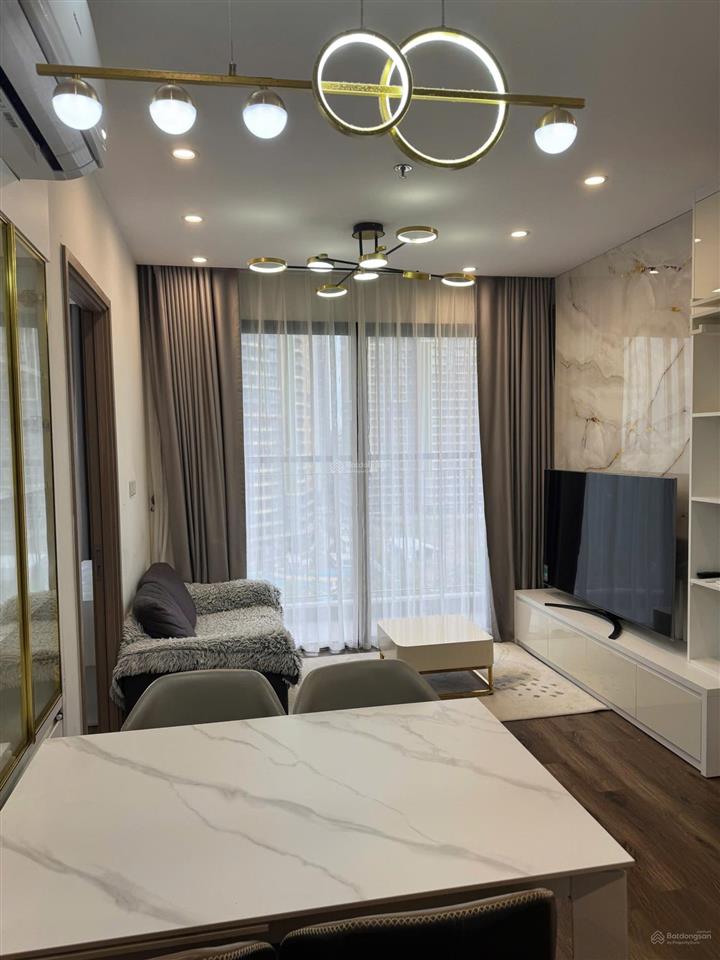 Cho thuê chung cư vinsmart city tây mỗ, căn 2 ngủ  full nội thất  view đẹp  9,5tr/tháng