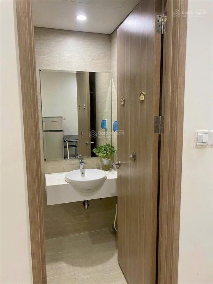 1 tỷ 750 chính chủ bán căn studio  vinhomes smart city  full đồ  view đẹp