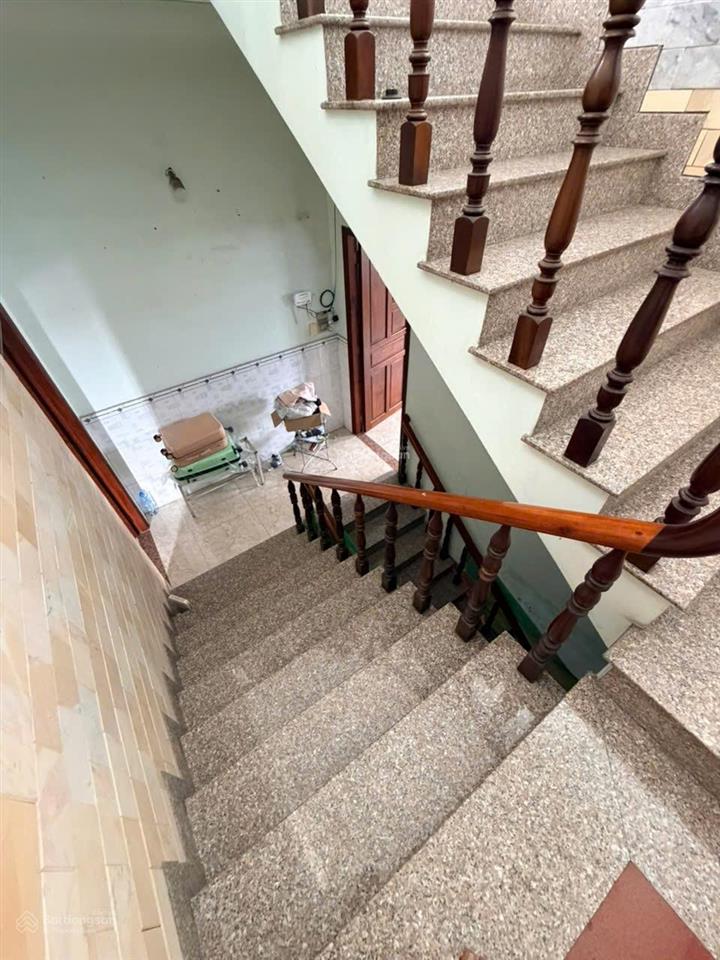 Nhà sổ hồng riêng 5*18m 2/ ngắn chợ thới hoà sát khu công nghiệp vĩnh lộc a