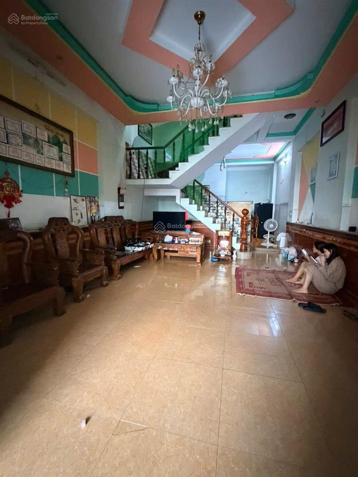 Nhà sổ hồng riêng 5*18m 2/ ngắn chợ thới hoà sát khu công nghiệp vĩnh lộc a