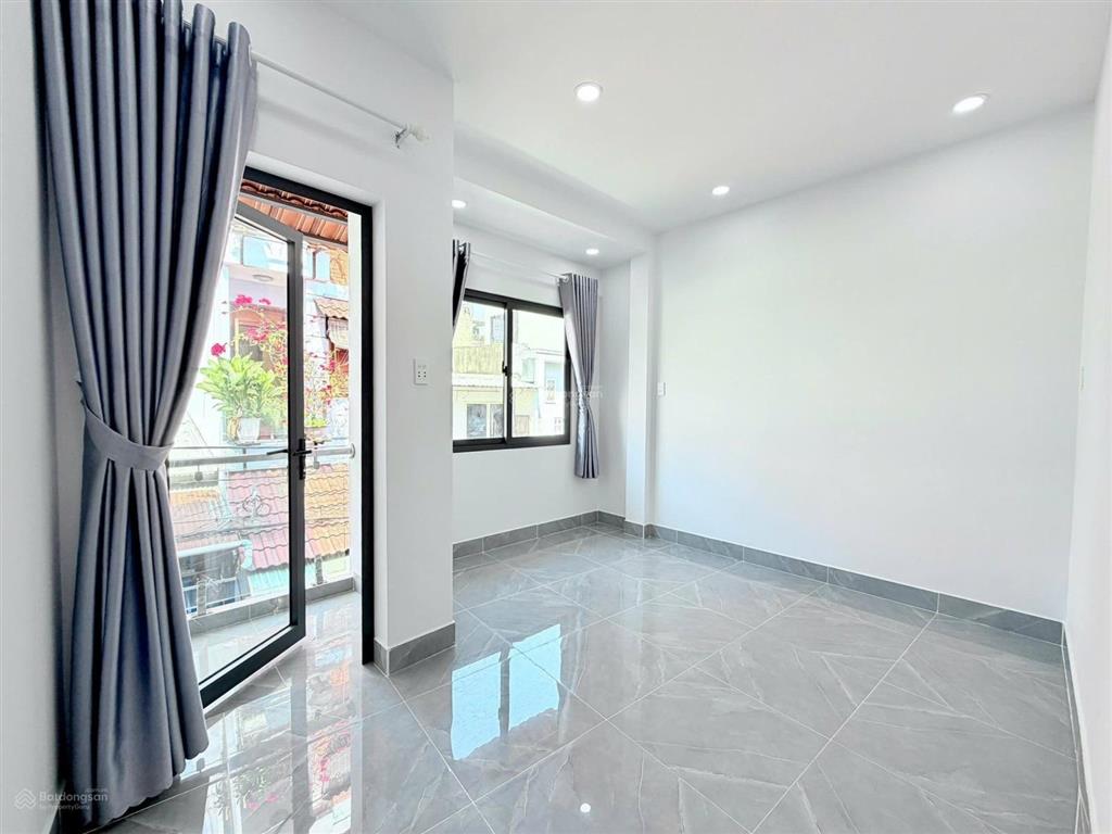 Nhà mới đẹp 2 tầng  shr  đường thông  trung mỹ tây quận 12  chỉ 5.5 tỷ.
