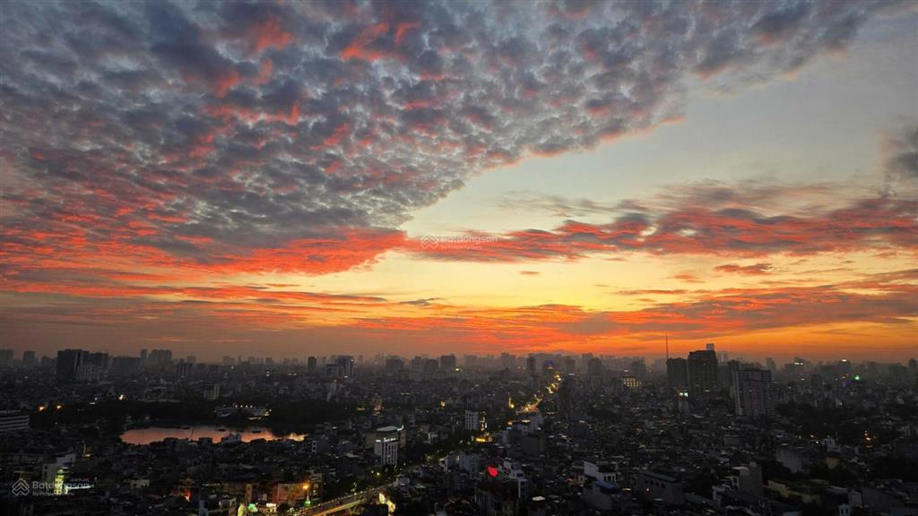 Em cần bán 2pn 90m2 giá 15. x tỷ full đồ tại sun ancora lương yên (sẵn sổ, có slot ô tô)