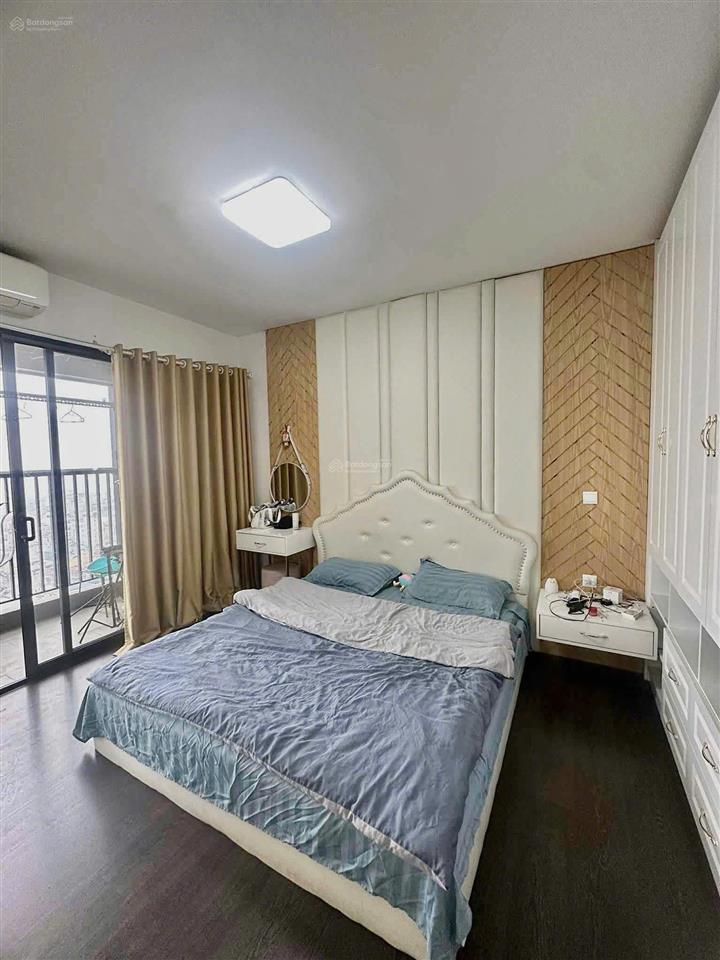 Cho thuê 3pn góc 100m2 giá 18tr5 full đồ, vào luôn tại imperia sky garden