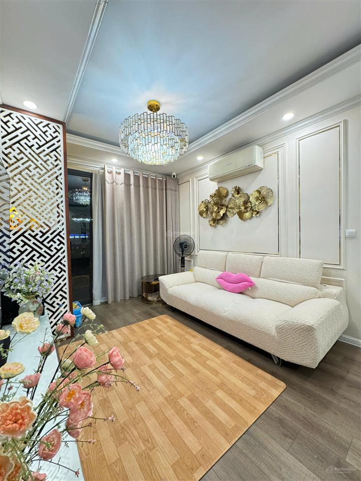 Cần bán 2 phòng ngủ 82m2 giá 7.15 tỷ full đồ, sẵn sổ tại imperia sky garden ( giá tốt tt )