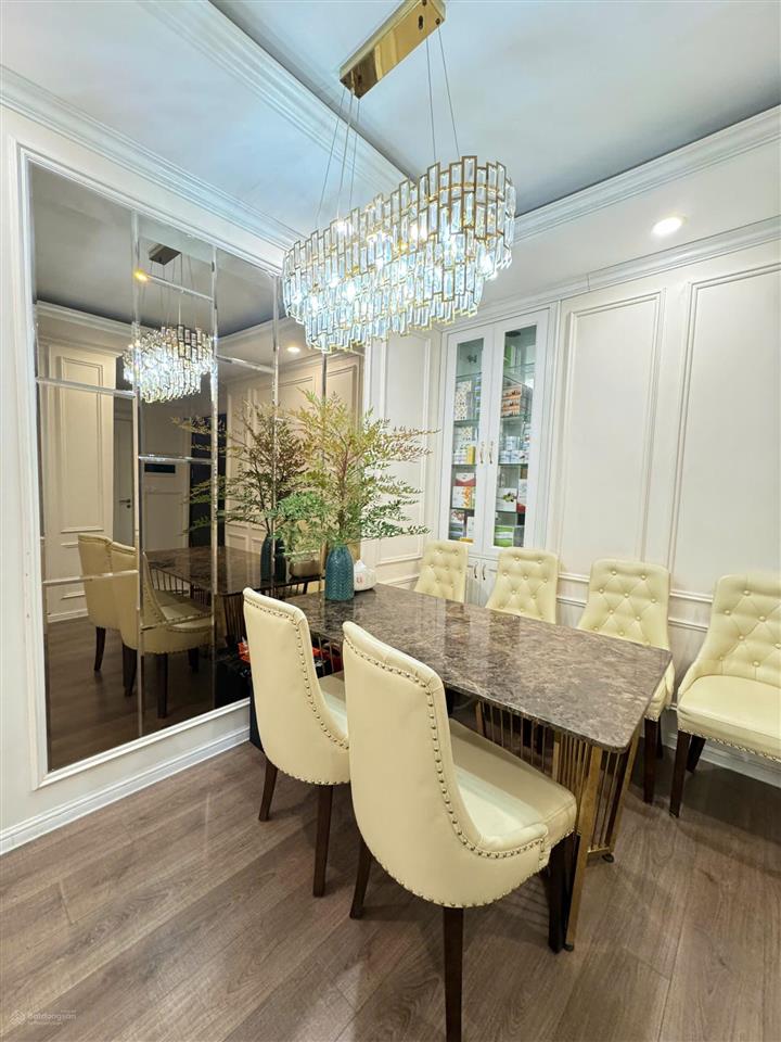Cần bán 2 phòng ngủ 82m2 giá 7.15 tỷ full đồ, sẵn sổ tại imperia sky garden ( giá tốt tt )