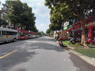 Mặt phố,kiến hưng,hà đông. kd sầm uất, dt 60m2, hiện trạng c4,mt 5m. giá 14,5 tỷ