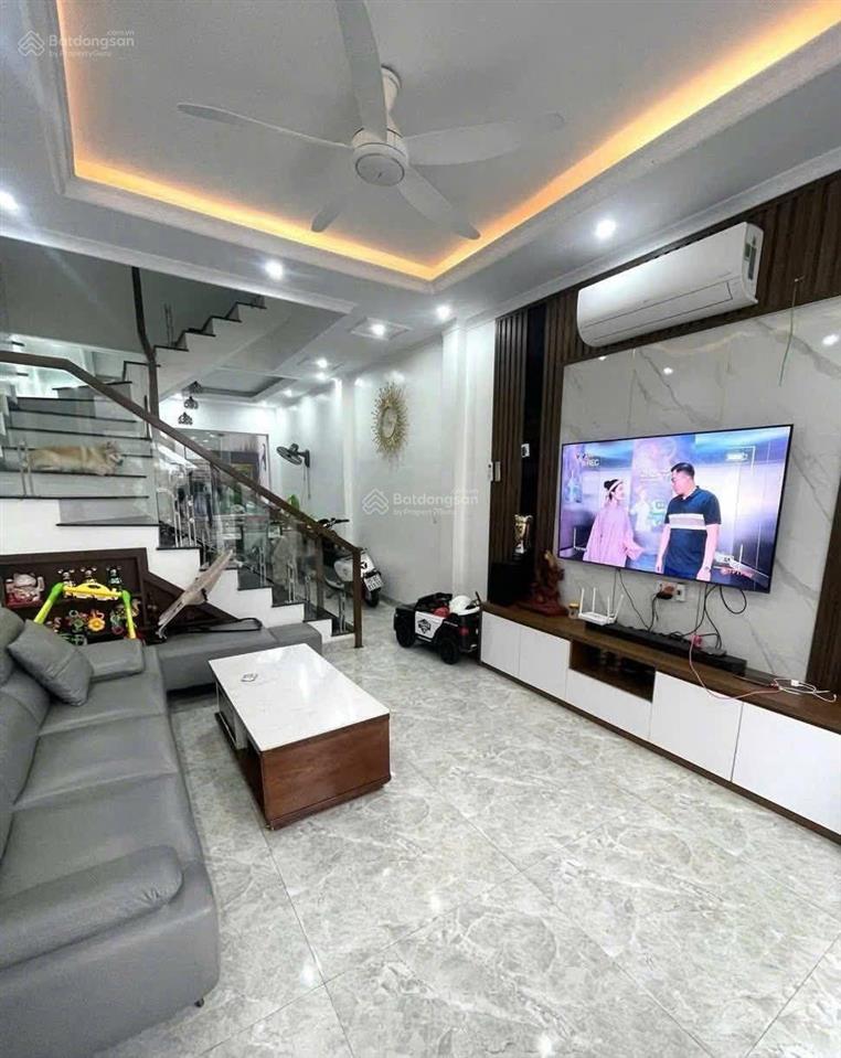 Chủ cực thiện chí hạ 1 tỷ bán nhanh. phân lô,mỗ lao.50m2,5 tầng.17,5 tỷ