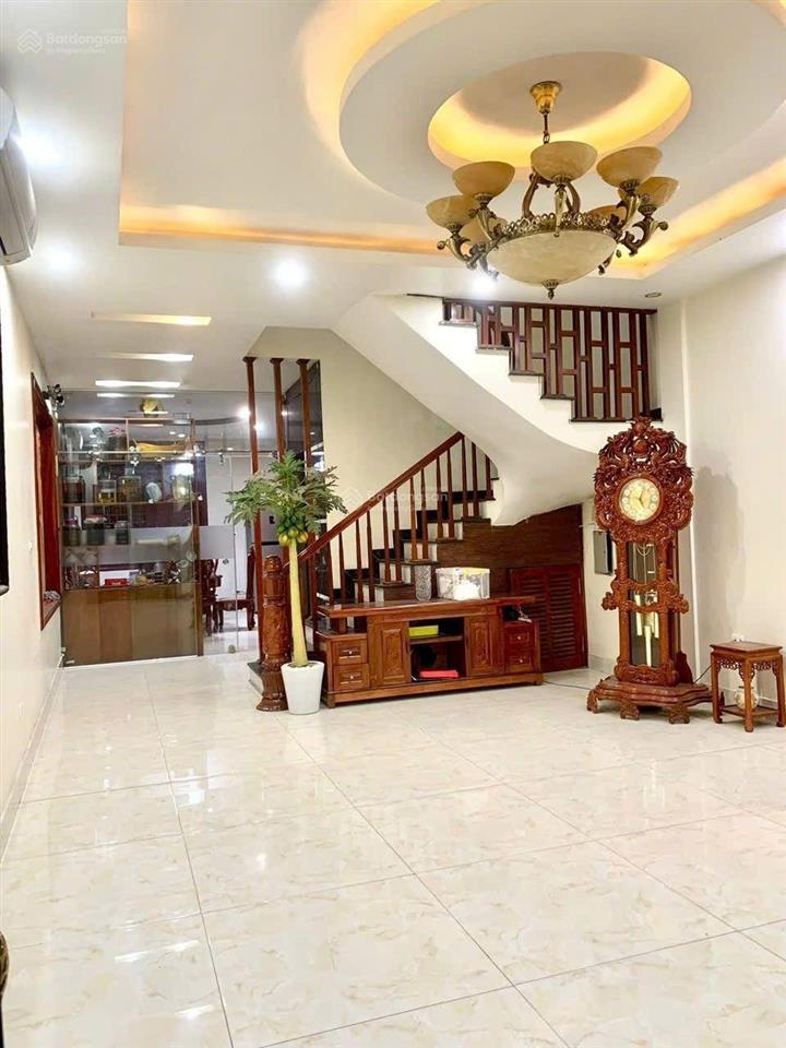 Phân lô,mỗ lao,hà đông.vỉa hènhà đẹpsạch sẽ văn minh50m25 tầng.giá 18,1 tỷ