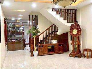 Phân lô,mỗ lao,hà đông.vỉa hènhà đẹpsạch sẽ văn minh50m25 tầng.giá 18,1 tỷ