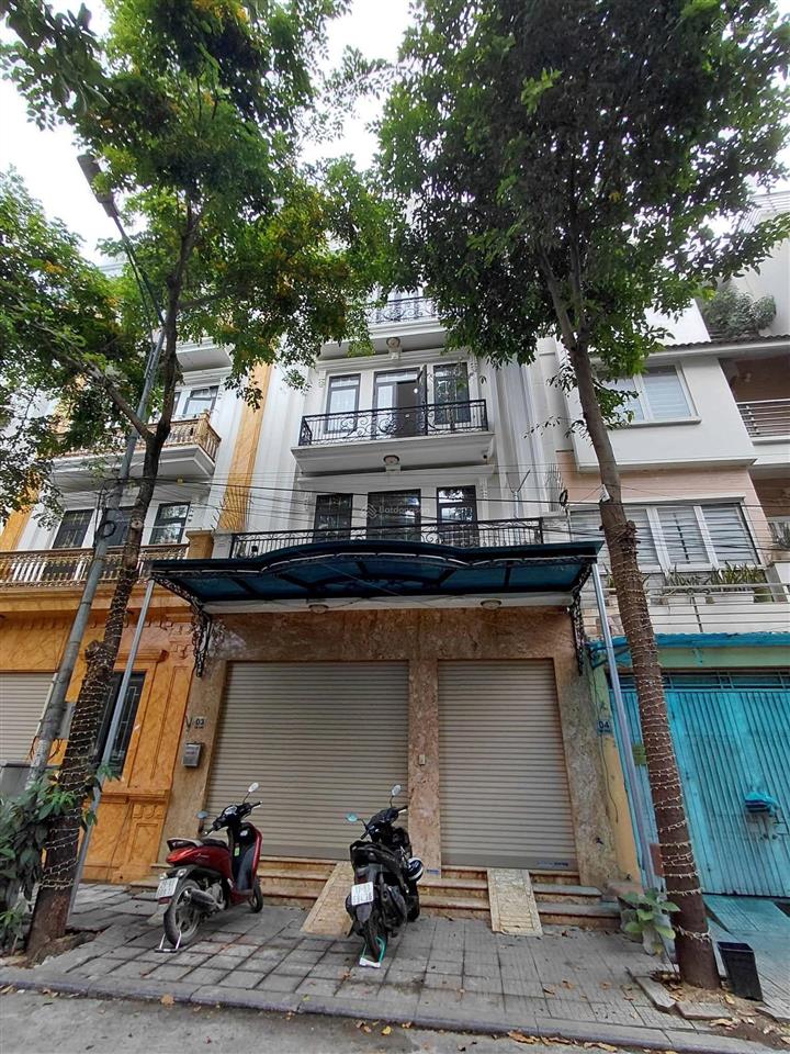 Mỗ lao,hà đông.phân lôvỉa hèsạch đẹp yên tĩnh.dt 50m25 tầngmt 5m.giá 18.5 tỷ