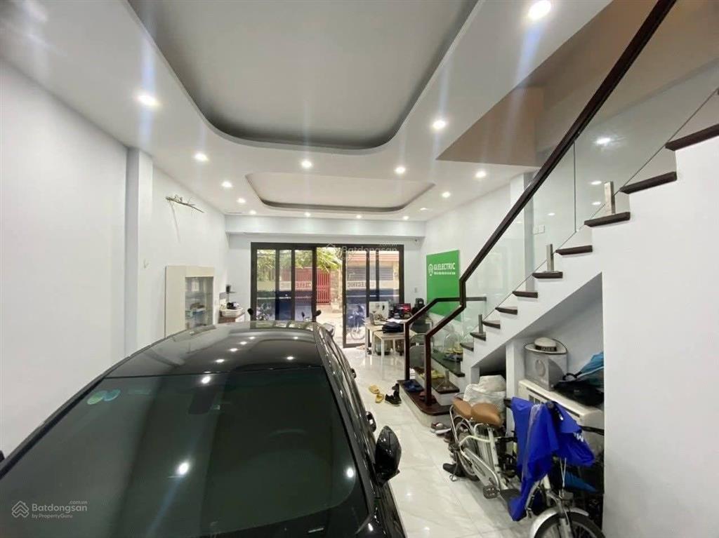 Liền kề phùng khoang, vỉa hè rộng, kd. dt 75m2,5 tầng, mt 5m. giá 19x tỷ