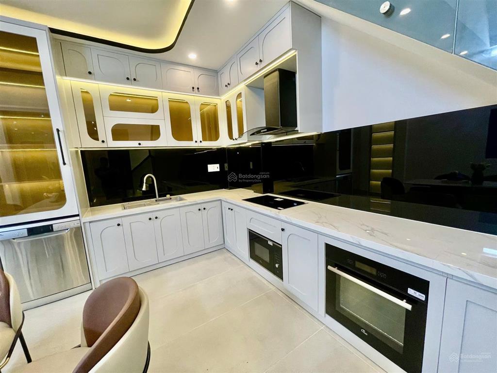 Bán nhà mới đẹp hẻm ô tô  3pn, 2wc  huỳnh tấn phát  4tỷ180