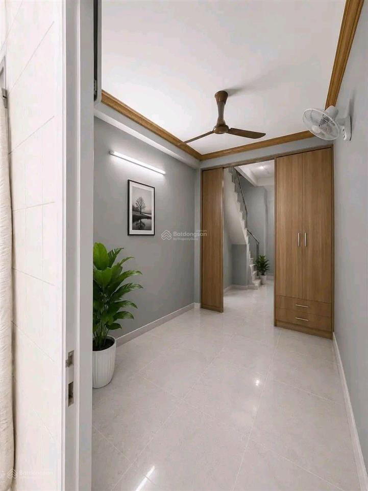 Bán nhà đẹp, phường 1, quận 5  3 tầng, 3pn  shr