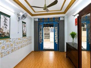 Bán nhà đẹp, phường 1, quận 5  3 tầng, 3pn  shr