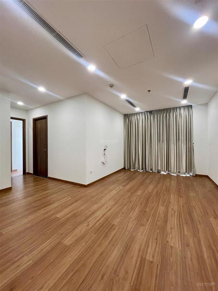 Cho thuê căn hộ 2pn2wc eco green sg quận 7 ntcb có rèm giá chỉ 14,5tr/ tháng