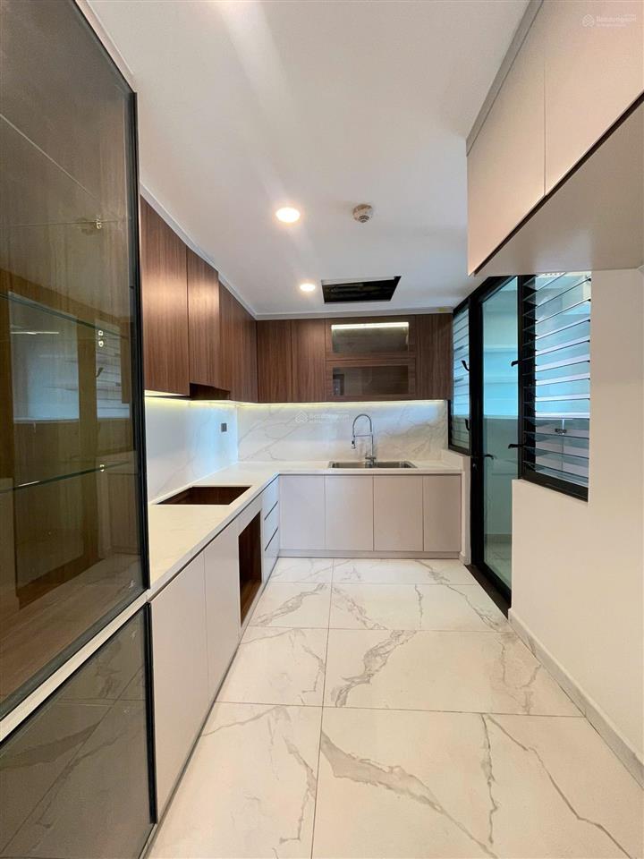 Cho thuê căn hộ 3pn2wc 106m2 ntcb, có rèm feliz en vista q2 giá chỉ 30tr/tháng.  0944 447 ***