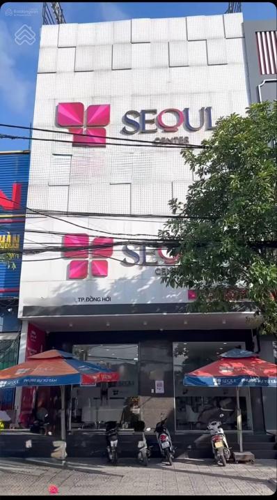 Nhà phố trung tâm đồng hới  sân rộng đỗ xe  mở showroom, pgd ngân hàng cực hiếm
