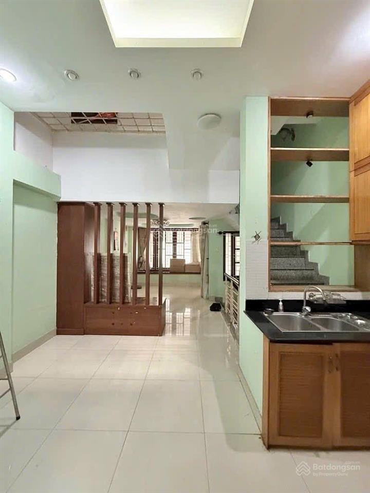 Mặt tiền vip đường hoa  phan xích long  50m2  hầm 4 tầng chỉ 16.99 tỷ