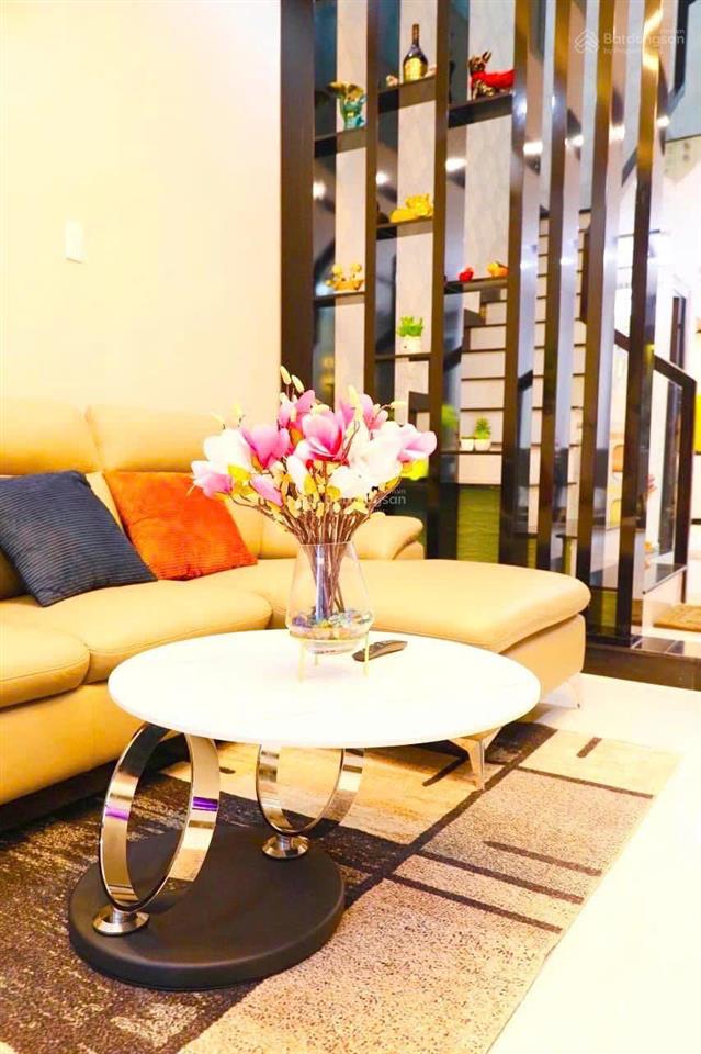 Hẻm 6m xe hơi, dt 65m2, 3 tầng đúc đẹp ở ngay, đường trần quang cơ, vip tân phú, giá chỉ có 5,9 tỷ