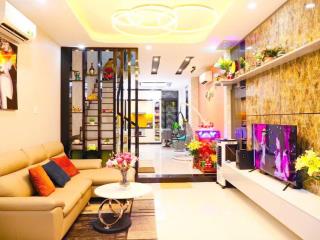 Hẻm 6m xe hơi chạy, dt 65m2, 3 tầng đẹp ở ngay, đường trần quang cơ, vip tân phú, giá chỉ 5 tỷ 9