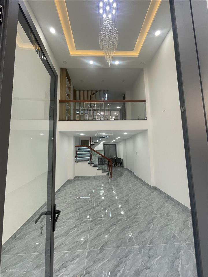 Bán nhà mặt phố hà huy giáp an phú đông 56m2 đường 12m vỉa hè 6m ,4pn,4wc chỉ 8tỉ99tr