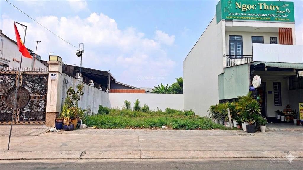Đất đẹp  giá đẹp, toạ lạc mt nhữ tiến hiến, tt củ chi  sổ hồng riêng  công chứng ngay
