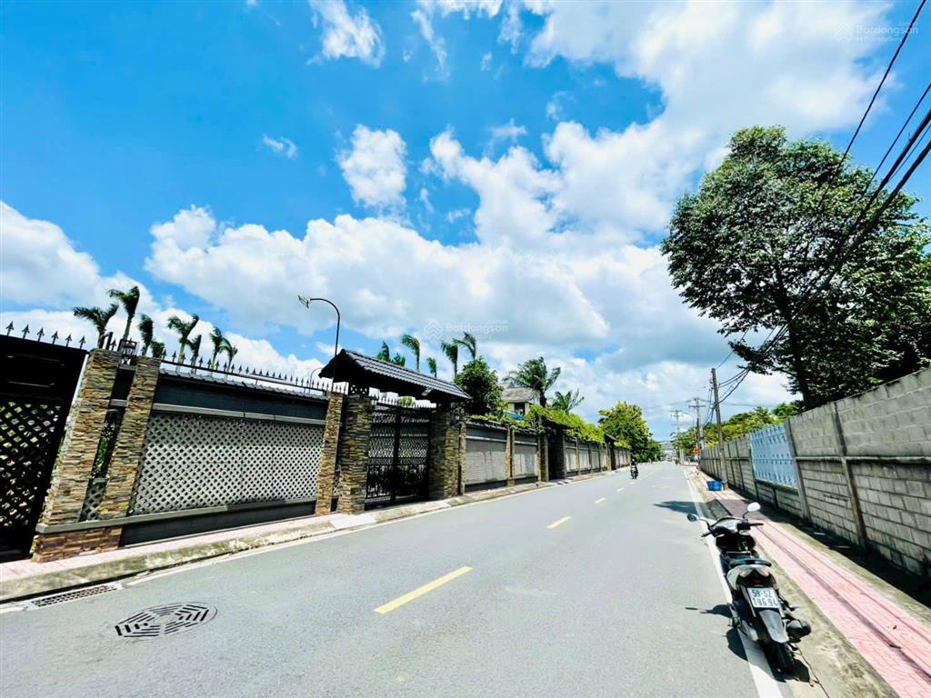 Cần bán lô đất biệt thự tọa lạc tại đường nguyễn văn ni  tt củ chi  500m2, sổ hồng riêng