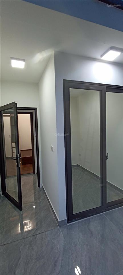 Nhà hồ tây đủ công năng. nhà đẹp. gần hồ tây. sẵn ở