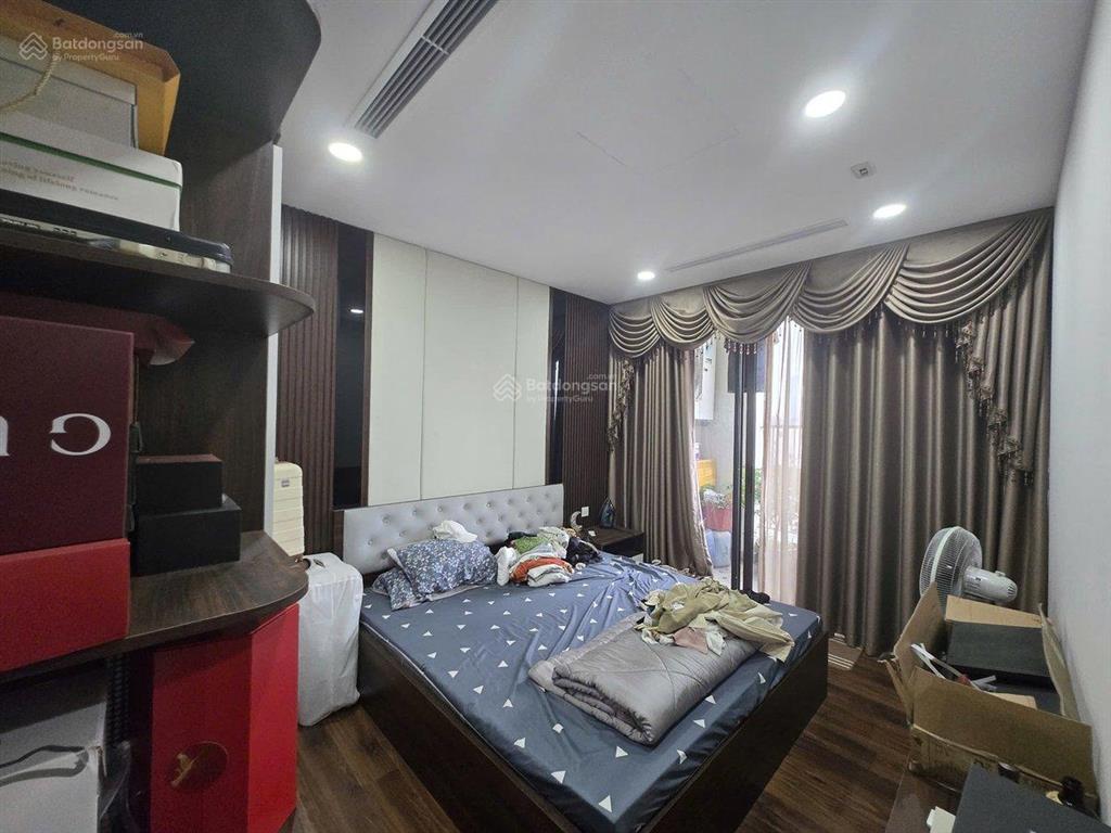 Chung cư cao cấp cầu giấy  4 ngủ  view công viên
