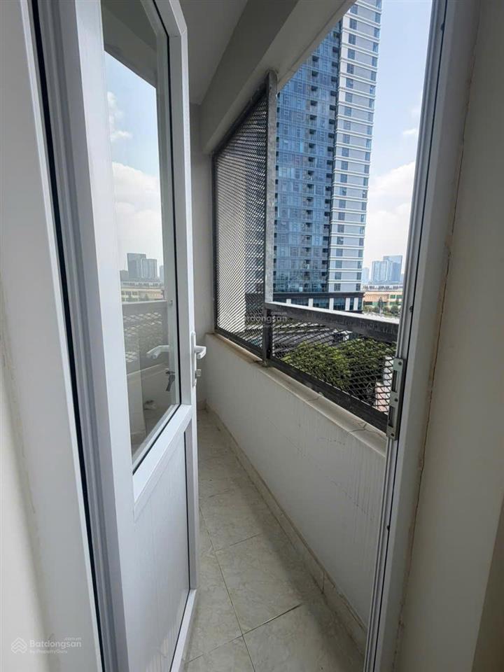 Chính chủ bán gấp căn 1pn chỉ 3,2tỷ/49m2 chung cư 90 nguyễn hữu cảnh, nhà mới dọn vào ở ngay