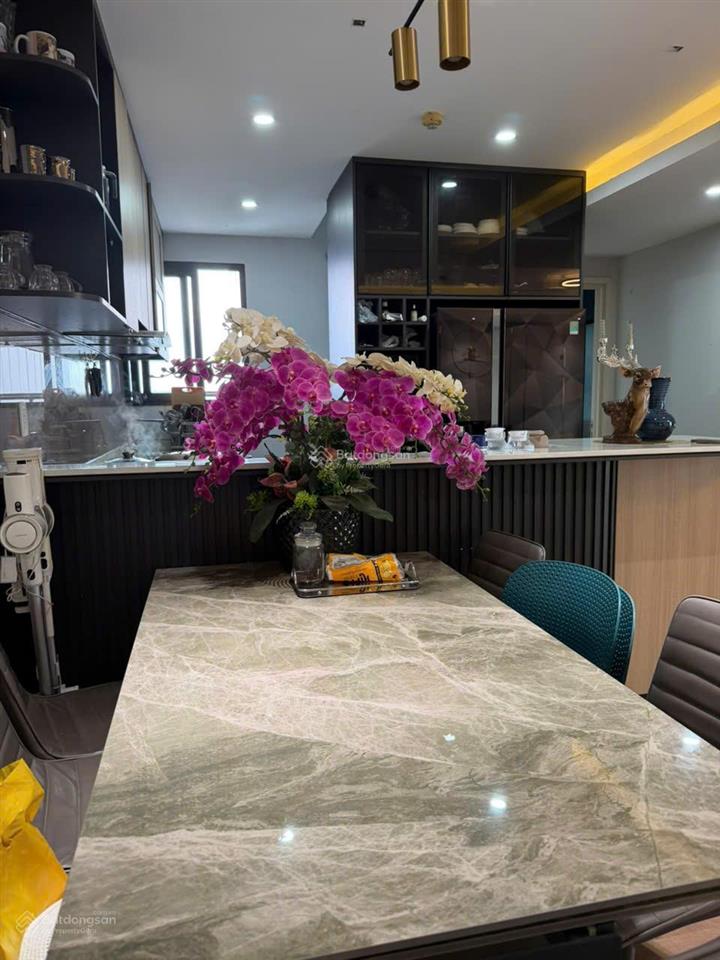 Chính chủ cho thuê căn hộ the krista 3pn 102m², full nội thất, nhà đẹp như hình, giá 18 triệu/tháng