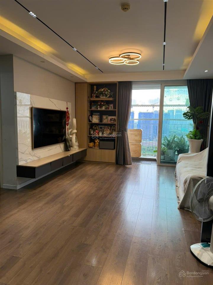 Chính chủ cho thuê căn hộ the krista 3pn 102m², full nội thất, nhà đẹp như hình, giá 18 triệu/tháng