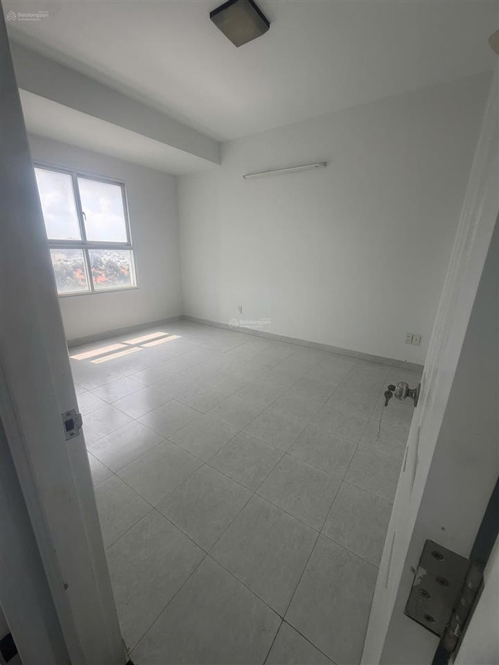 Bán căn hộ chung cư sư vạn hạnh, q5 70m2, 2pn, chỉ 3,15 tỷ gần chợ an đông