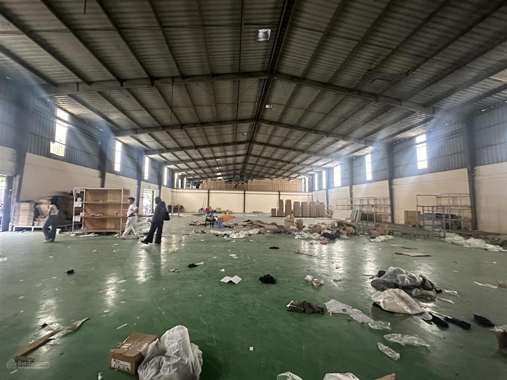 Cho thuê xưởng (1200m2  90tr) nền epoxy  trạm điện  xe cont