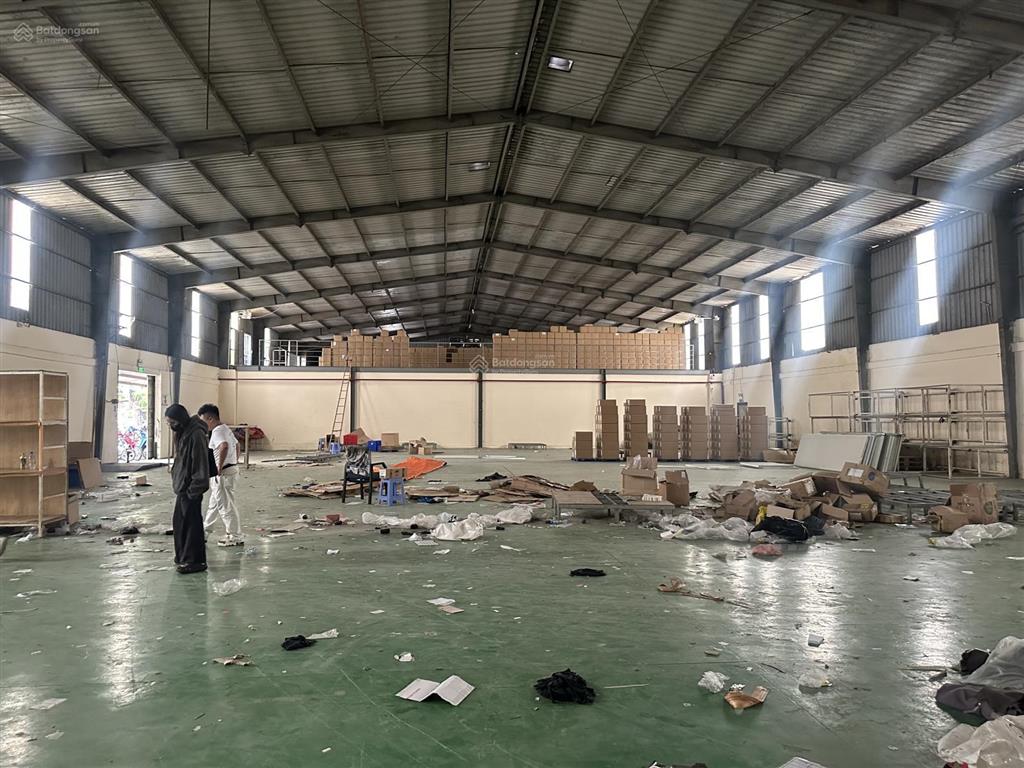 Cho thuê xưởng (1200m2  90tr) nền epoxy  trạm điện  xe cont