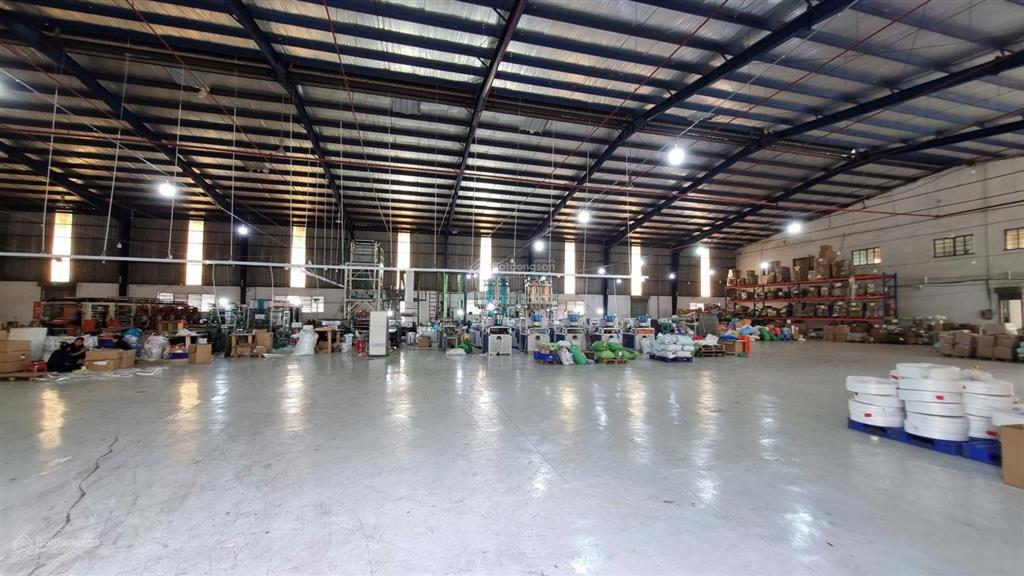 Cho thuê xưởng (3300m2  220tr) pccc  xe cont  trạm điện  văn phòng