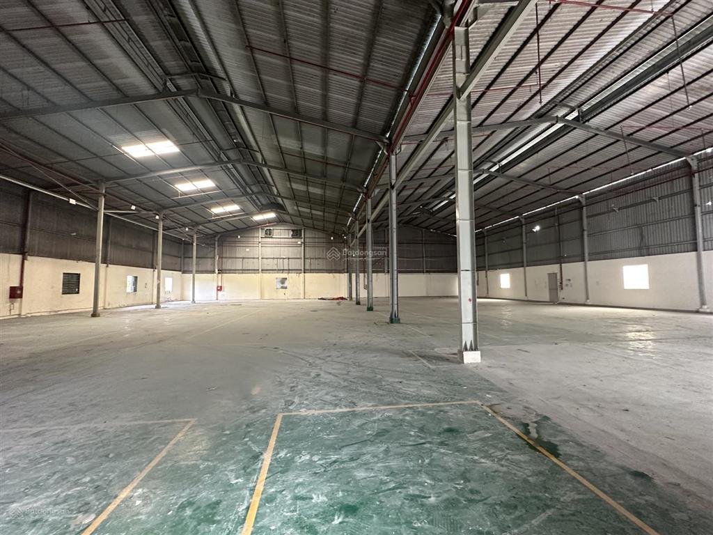 Cho thuê kho xưởng (1400m  100tr) pccc, xe cont, văn phòng