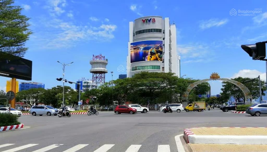 Chính chủ bán nhà măt phố 25 nguyễn văn linh, hải châu đà nẵng. 75m x 6t, đang thuê 600tr/năm. 30tỷ